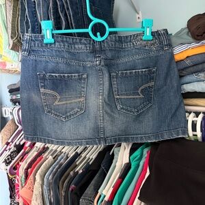 American Eagle Denim Mini Skirt Vintage - Blue Womens size 8